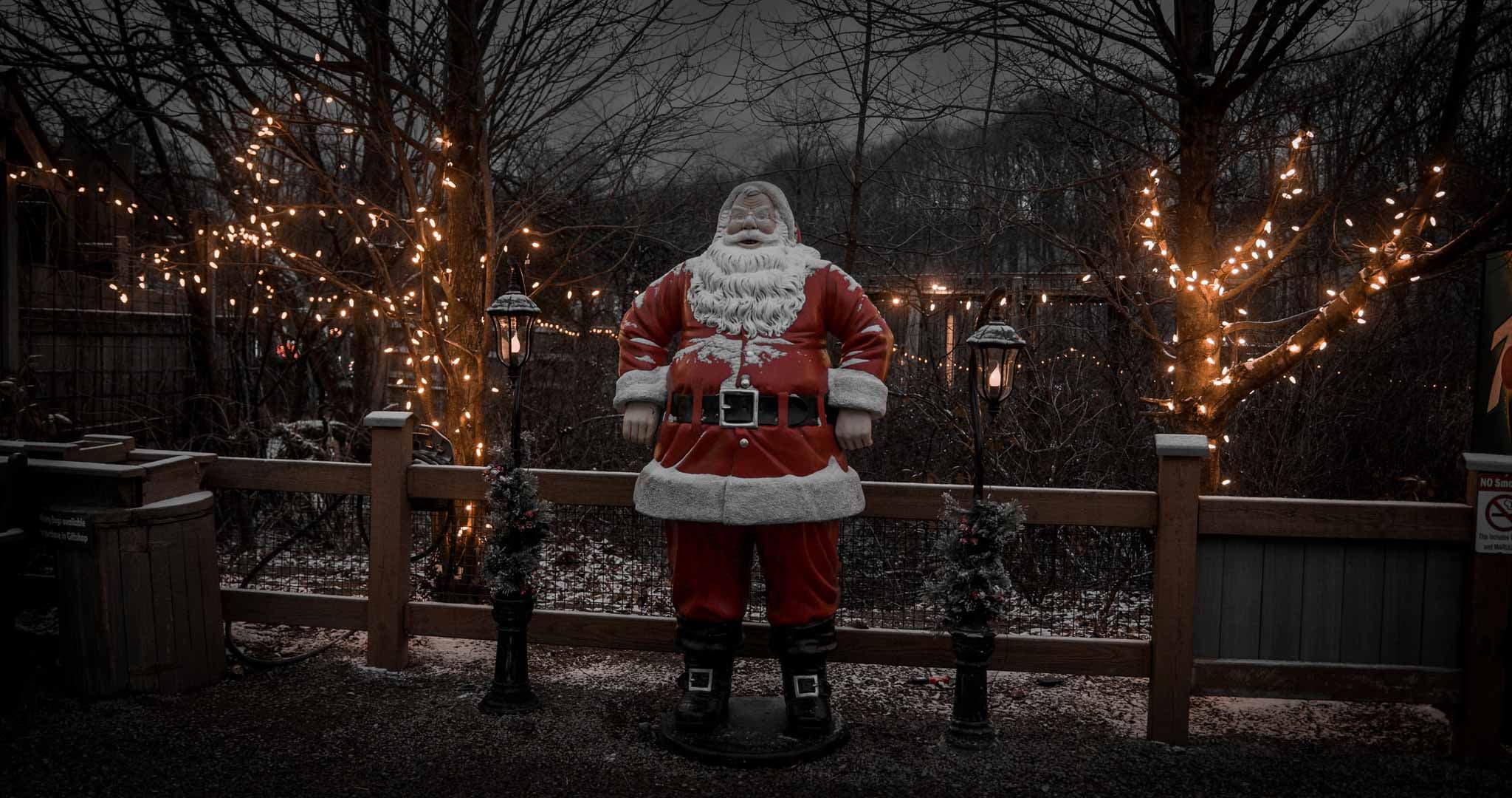 Holiday lights display at Living Treasures